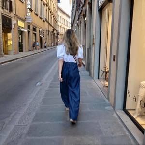 Meet your Posher, Adriana